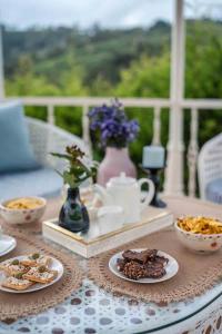 LohonoStays Villa Lansdowne