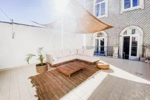 Pateo do Mercado - 5 Quartos no Centro Histórico com Terraço - Calhariz