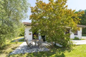 Maisons de vacances Dependance avec Jacuzzi : photos des chambres