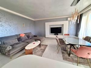 Spacious Prestige Penthouse