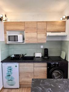 Studio côté plage tout équipé vue sur le Canigou