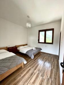 Lazer Çardaku Guest House