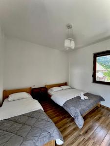 Lazer Çardaku Guest House