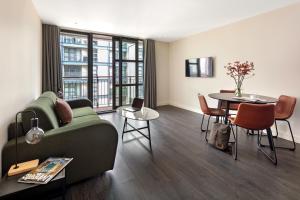One-Bedroom Apartment room in Marlin Canary Wharf