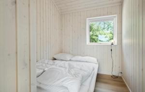 Beautiful Home In Hørve With Wifi