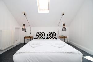 New listing - Cardiff Modern & Spacious Retreat with Private Courtyard