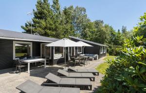 4 Bedroom Stunning Home In Gilleleje