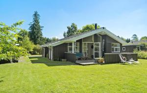 Gorgeous Home In Fårevejle With Wifi