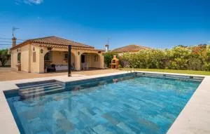 Cozy Home In Chiclana De La Fronter - Hozanejos