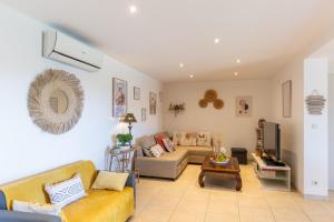 Maisons de vacances Logement spacieux agreable : photos des chambres