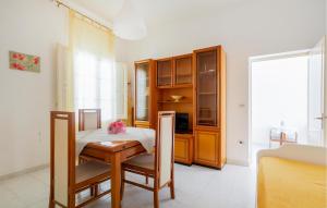 1 Bedroom Gorgeous Home In Taviano