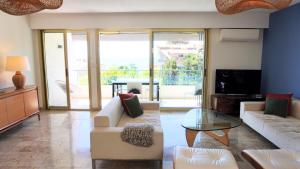 Villas Villa avec Rooftop, Jacuzzi & vue mer by Palmazur : photos des chambres