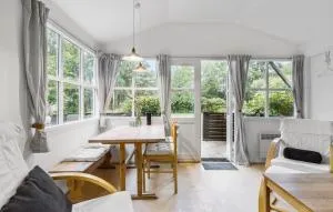 Nice Home In Nexø With Kitchen - 奥基克比
