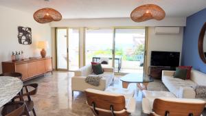 Villas Villa avec Rooftop, Jacuzzi & vue mer by Palmazur : photos des chambres