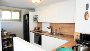 Villas Villa avec Rooftop, Jacuzzi & vue mer by Palmazur : photos des chambres