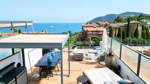 Villas Villa avec Rooftop, Jacuzzi & vue mer by Palmazur : photos des chambres
