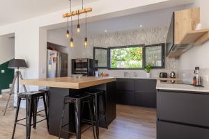 Villas Villa avec piscine a Marseille : photos des chambres