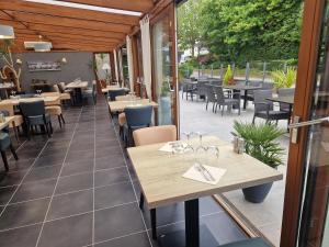 Hotels Hotel Bal : photos des chambres