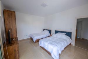 Rihana Villa studios