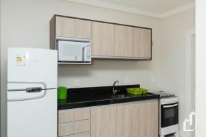Apartamento com 02 dormitórios