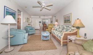 Quiet Beachside Veranda within seconds to the beach pool ~ SV173
