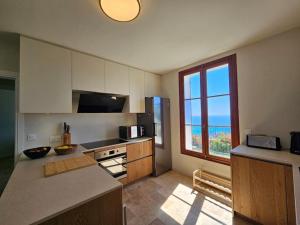 Villas Villa prestige avec piscine - dans les hauteurs de Bastia : photos des chambres
