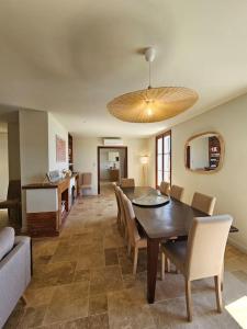 Villas Villa prestige avec piscine - dans les hauteurs de Bastia : photos des chambres