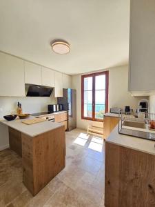 Villas Villa prestige avec piscine - dans les hauteurs de Bastia : photos des chambres