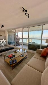 Amplio Dpto Costa de Montemar con Vista al Mar