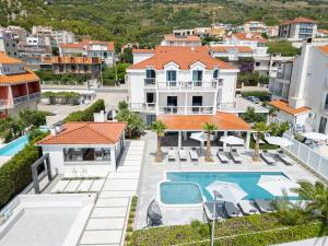 Luxury beachfront Villa Providenca