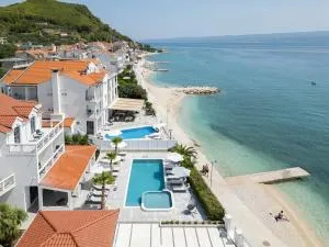 New! Luxury beachfront Villa Providenca - Bajnice