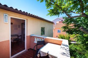 Ivy Apartments in Center