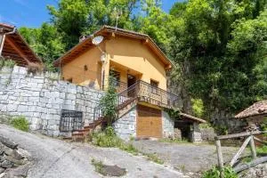 Casa en Campo de Caso - Cofiñal