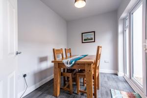 Maritime House One - 4BR for 10 Near City Centre