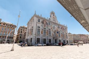 300 meters from the Genoa Aquarium and San Giorno Metro, Self Checkin and Fast Internet