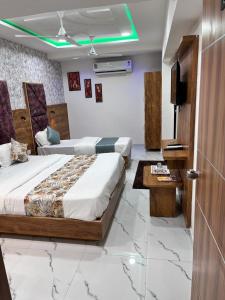 hotel lemon gandhinagar