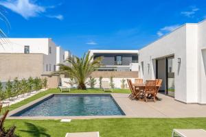 WELCS VILLA 167 EMP con piscina privada