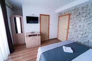 Double or Twin Room with Bathroom room in Guest House Babilon