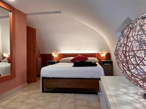 VILLA EMMA courtyard