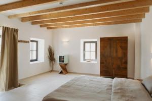Vino Resort Son Amaret