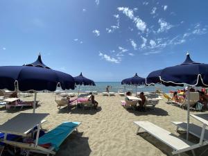 Mare a 2min - Casa con Piscina e Posto in Spiaggia - Parcheggio