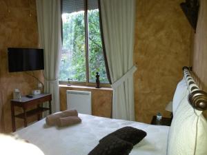 B&B / Chambres d'hotes Les Mayombes : Maison 1 Chambre