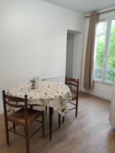 Bel Appartement avec vue square - Paris Nation - 3 Voyageurs