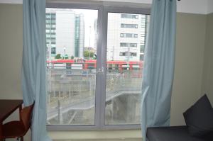 Entire Apartment next to Canary Wharf in London