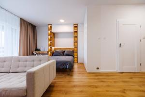 Premium Suite- City Center, Capital Towers, Free Parking by StayNest