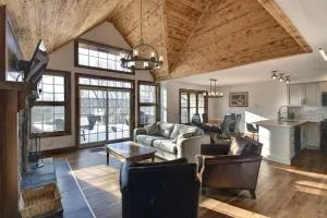 Les Falaises Mont Tremblant Luxury Ski Retreat - 蒙特朗布朗