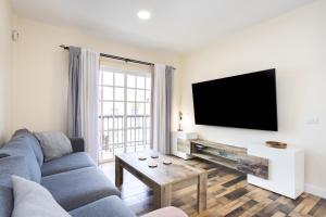 Casa Totalmente Renovada en Zona muy Tranquila!!! Vistas al Mar y Montaña