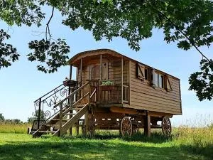 LA ROULOTTE Place Du Bonheur - Saint-Frajou