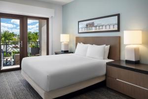 One-Bedroom King Suite with Kitchen room in Hyatt House Naples/5th Avenue