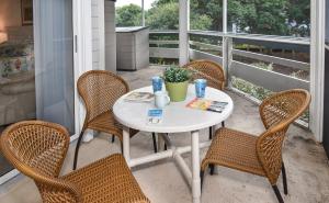 Quiet Beachside Veranda within seconds to the beach pool ~ SV173